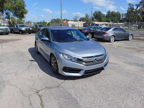 Lunar Silver Metallic 2017 Honda Civic EX