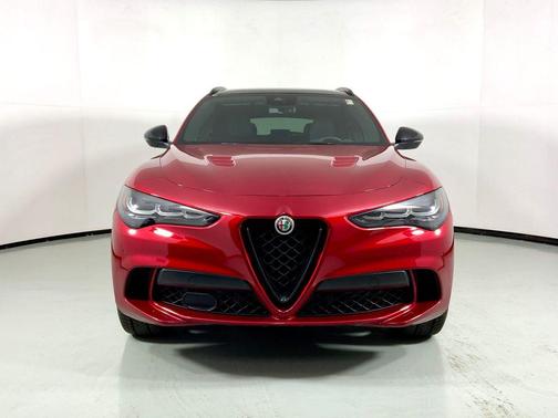 2024 Alfa Romeo Stelvio Quadrifoglio