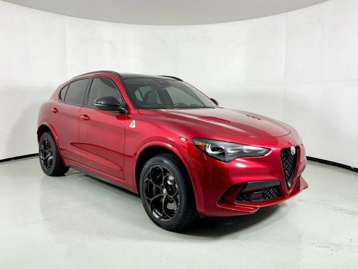 2024 Alfa Romeo Stelvio Quadrifoglio