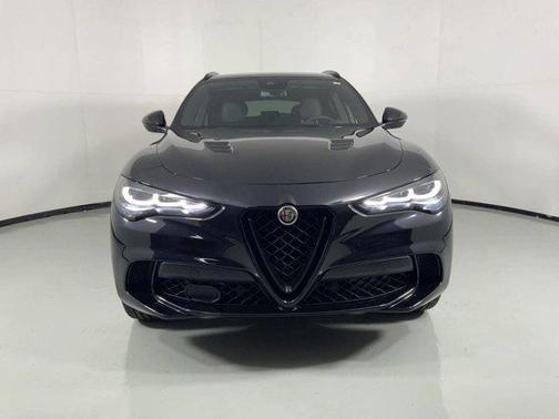 2024 Alfa Romeo Stelvio Quadrifoglio