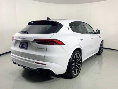 2023 Maserati Grecale Modena