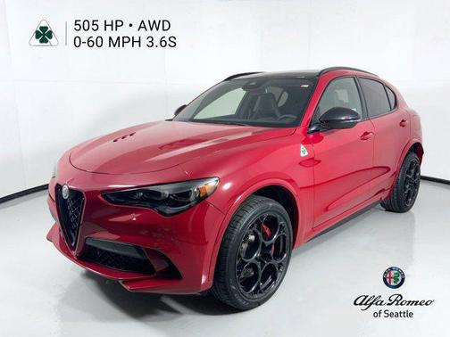 2024 Alfa Romeo Stelvio Quadrifoglio