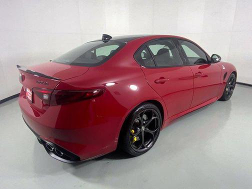 2020 Alfa Romeo Giulia Quadrifoglio