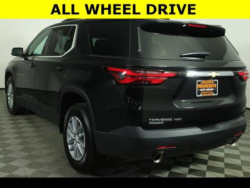 2022 Chevrolet Traverse LT Cloth