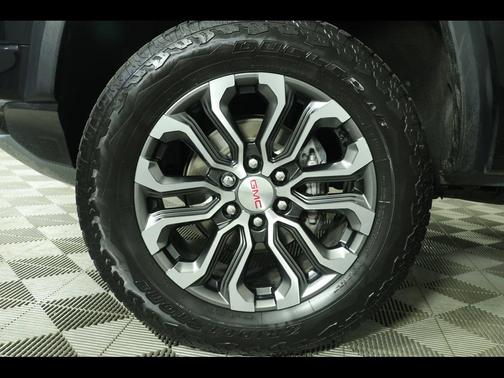 2023 GMC Canyon Denali