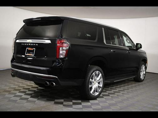 2021 Chevrolet Suburban 4WD High Country