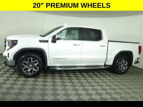 2022 GMC Sierra 1500 SLT