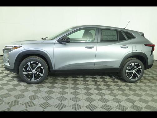 Sterling Gray Metallic 2026 Chevrolet Trax FWD 1RS