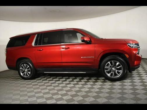 2024 Chevrolet Suburban LT