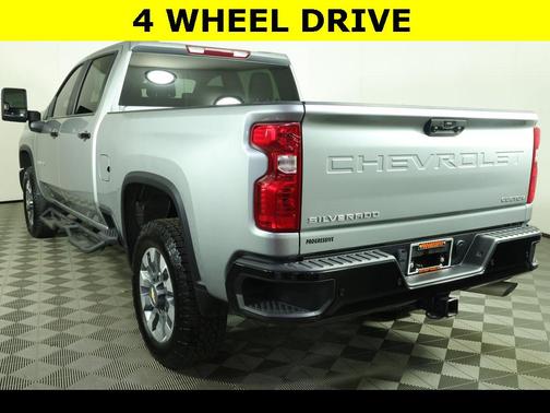2025 Chevrolet Silverado 2500 Custom