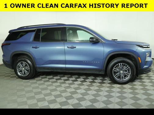2025 Chevrolet Traverse LT