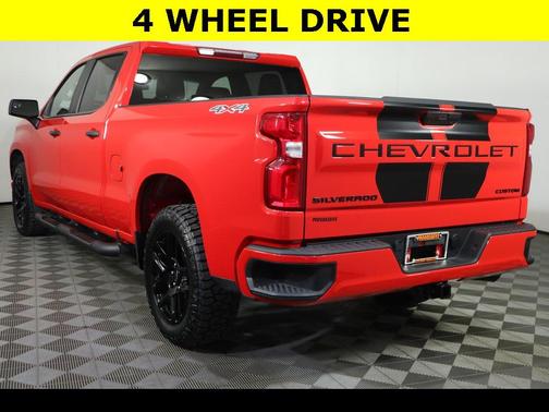 2022 Chevrolet Silverado 1500 Custom