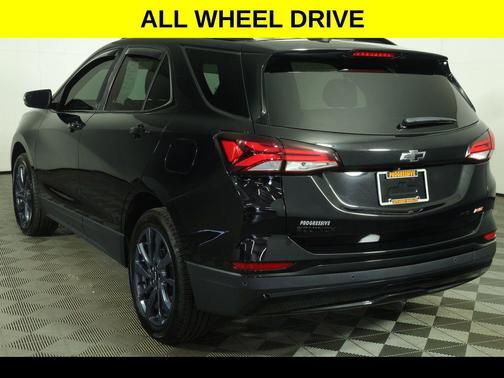 Mosaic Black Metallic 2024 Chevrolet Equinox RS