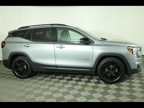 2024 GMC Terrain AWD AT4