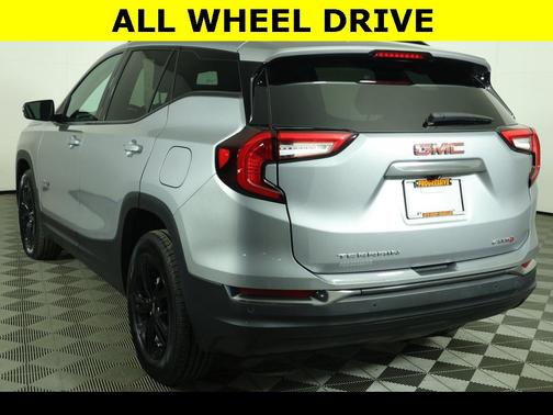 2024 GMC Terrain AWD AT4