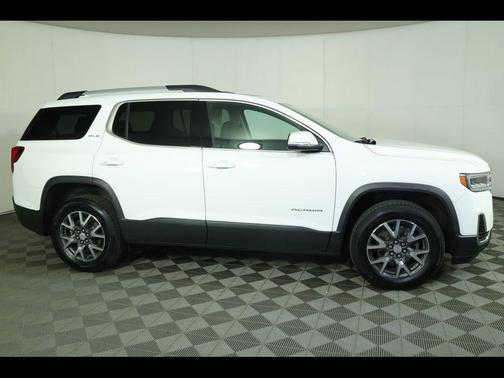 Summit White 2023 GMC Acadia SLE