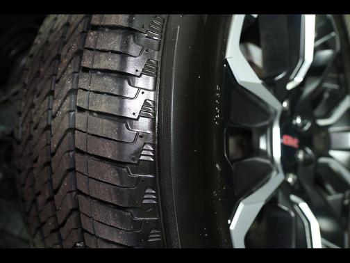 2023 GMC Canyon Denali