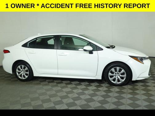 Ice Cap 2025 Toyota Corolla LE