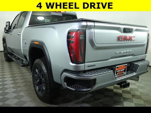 2024 GMC Sierra 2500 AT4