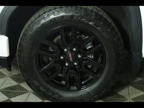 Summit White 2023 GMC Sierra 1500 Pro
