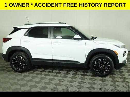 Summit White 2023 Chevrolet Trailblazer LT