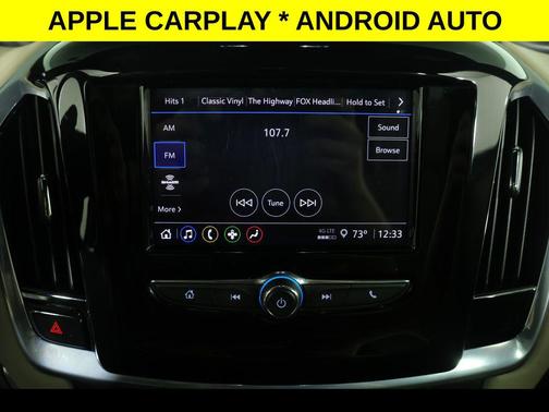 Northsky Blue Metallic 2022 Chevrolet Traverse LS