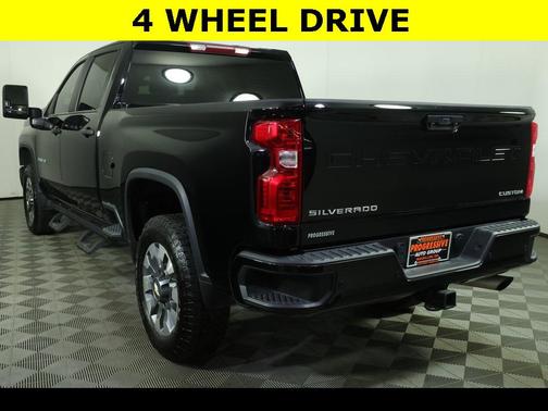 2024 Chevrolet Silverado 2500 Custom