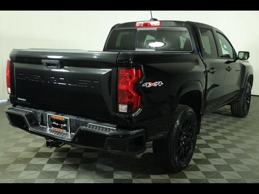 2025 Chevrolet Colorado WT