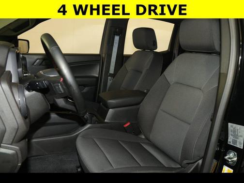 2025 Chevrolet Colorado WT