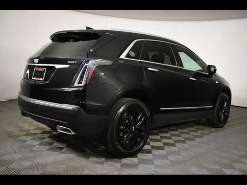 2022 Cadillac XT5 Luxury