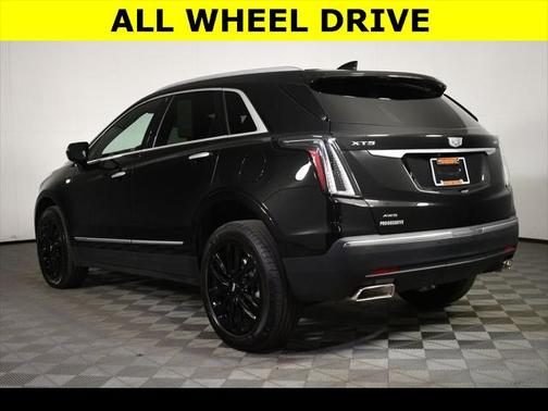 2022 Cadillac XT5 Luxury