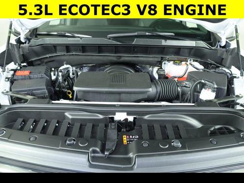 Summit White 2026 Chevrolet Silverado 1500 LT