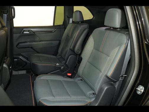 2024 GMC Acadia AWD AT4