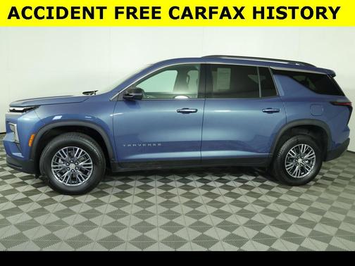 2025 Chevrolet Traverse LT