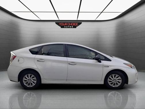 2013 Toyota Prius Plug-in Advanced