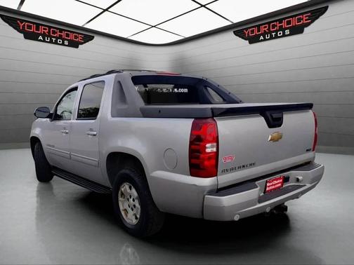 2011 Chevrolet Avalanche 1500 LS
