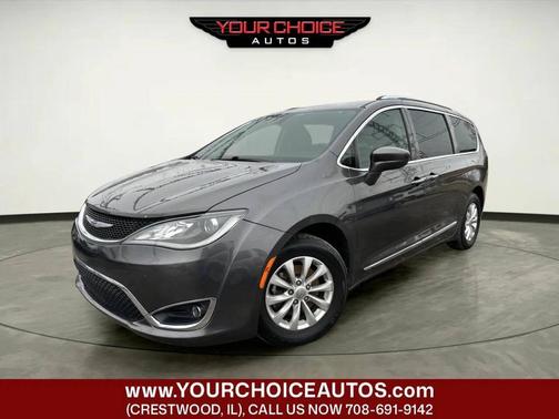 2019 Chrysler Pacifica Touring L