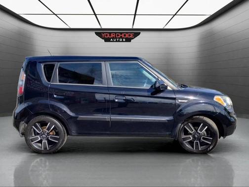 2010 Kia Soul +