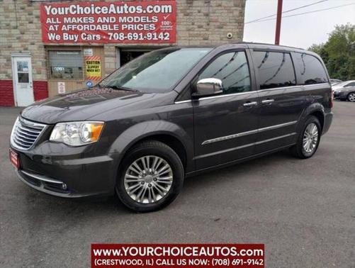 2015 Chrysler Town & Country Touring-L