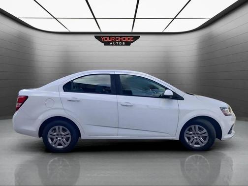 2018 Chevrolet Sonic LS
