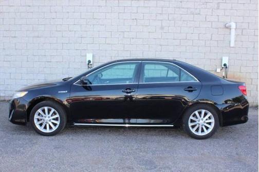 2013 Toyota Camry Hybrid XLE