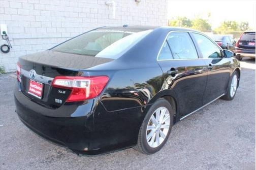2013 Toyota Camry Hybrid XLE