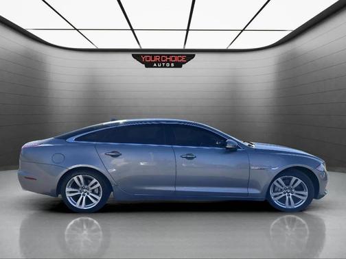 2013 Jaguar XJ L Portfolio