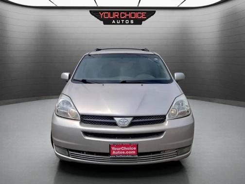 2005 Toyota Sienna XLE