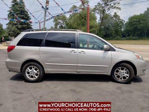 2005 Toyota Sienna XLE