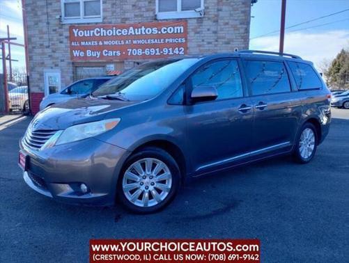 2013 Toyota Sienna XLE