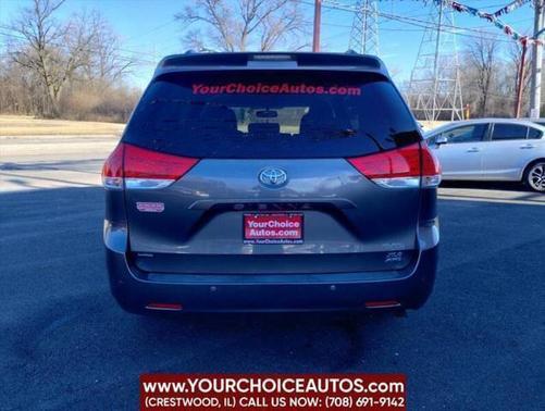 2013 Toyota Sienna XLE