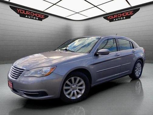 2014 Chrysler 200 4dr Sdn Touring
