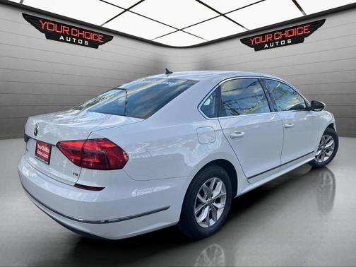 2016 Volkswagen Passat 1.8T S