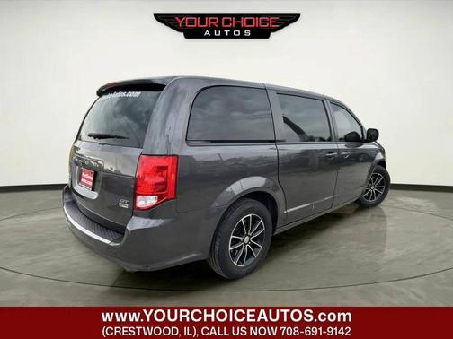 Granite Pearlcoat 2019 Dodge Grand Caravan GT